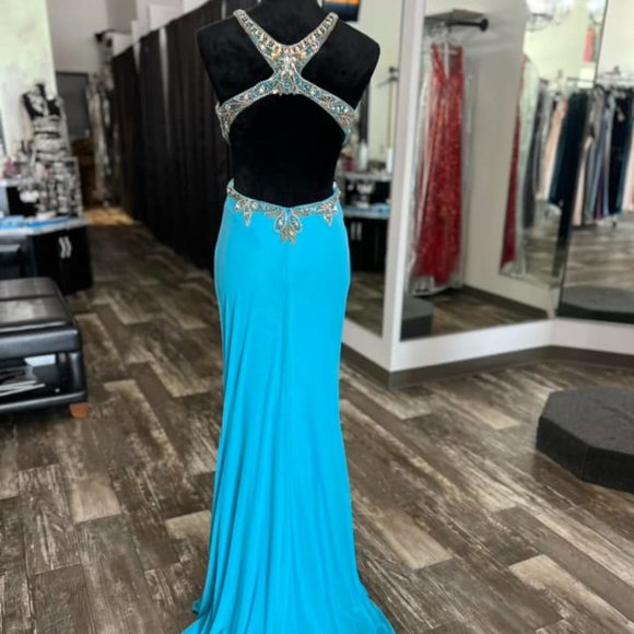 Alyce Paris Gown - Picture 7 of 8